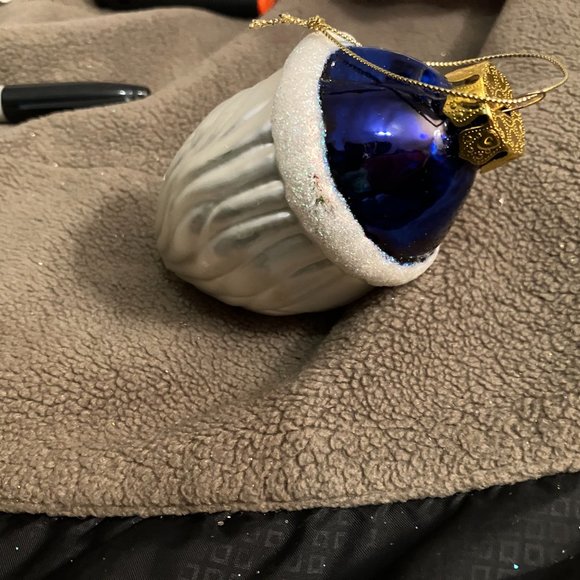 SET OF 4 GLASS CHRISTMAS SANTA CLAUS ORNAMENTS - Picture 10 of 13